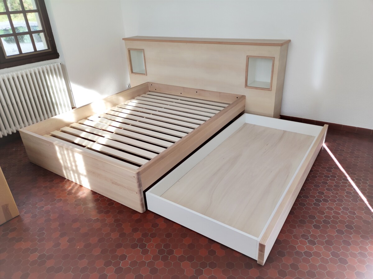 Lit sur mesure en bois