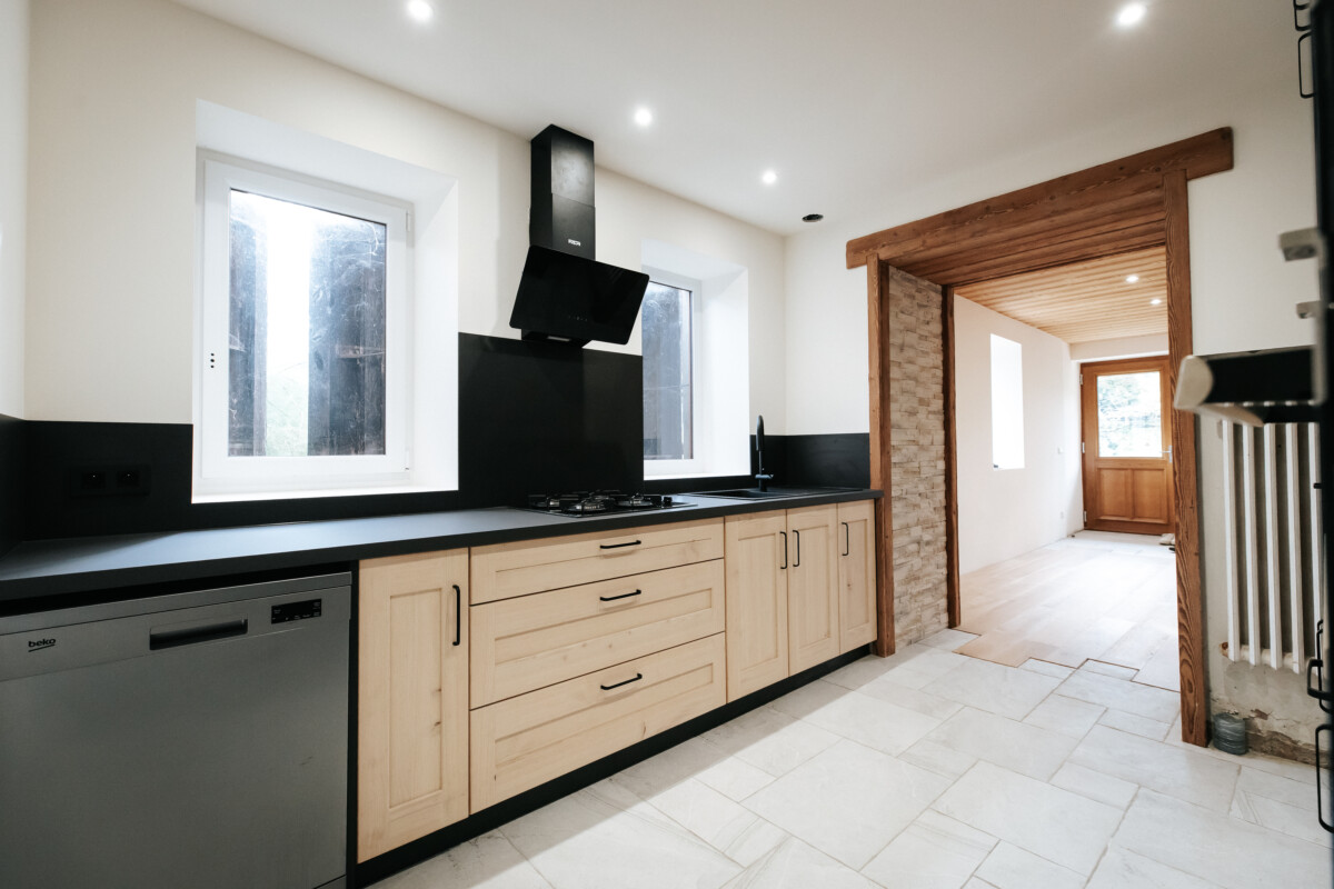 Agencement cuisine et salle de bains