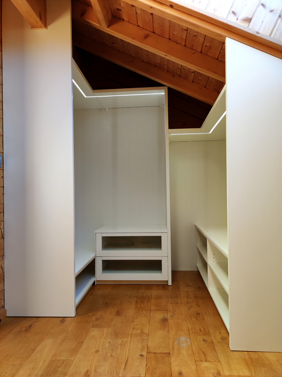 Agencement dressing sur mesure en Savoie